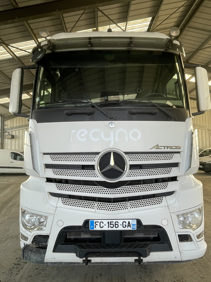 MERCEDES 1848 - Cap tractor: Foto 1 MERCEDES 1848 - Cap tractor: Foto 1