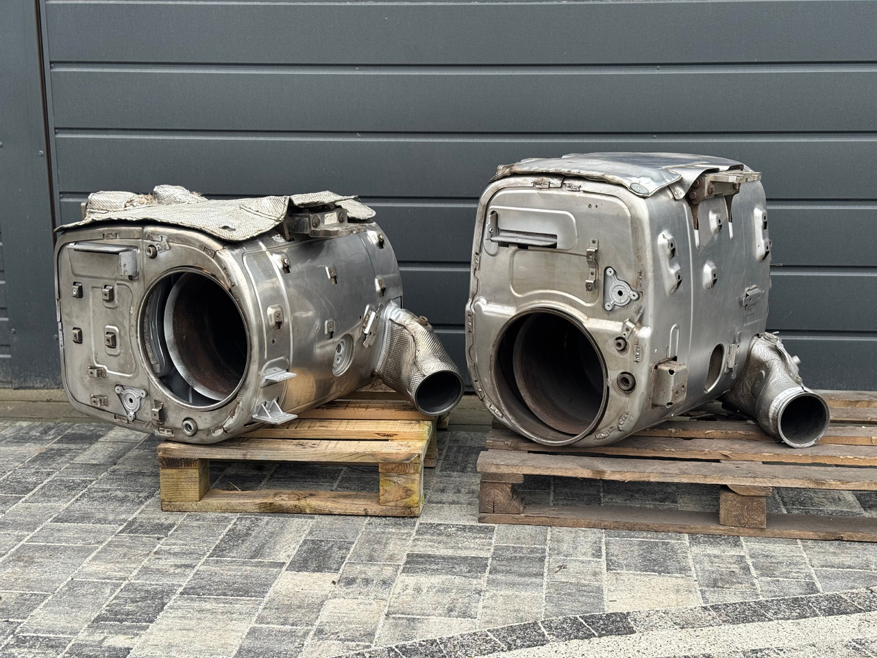 Catalyst DAF XF CF with new SCR DOC Tested, ready to install - Sistem de evacuare pentru Camion: Foto 1 Catalyst DAF XF CF with new SCR DOC Tested, ready to install - Sistem de evacuare pentru Camion: Foto 1