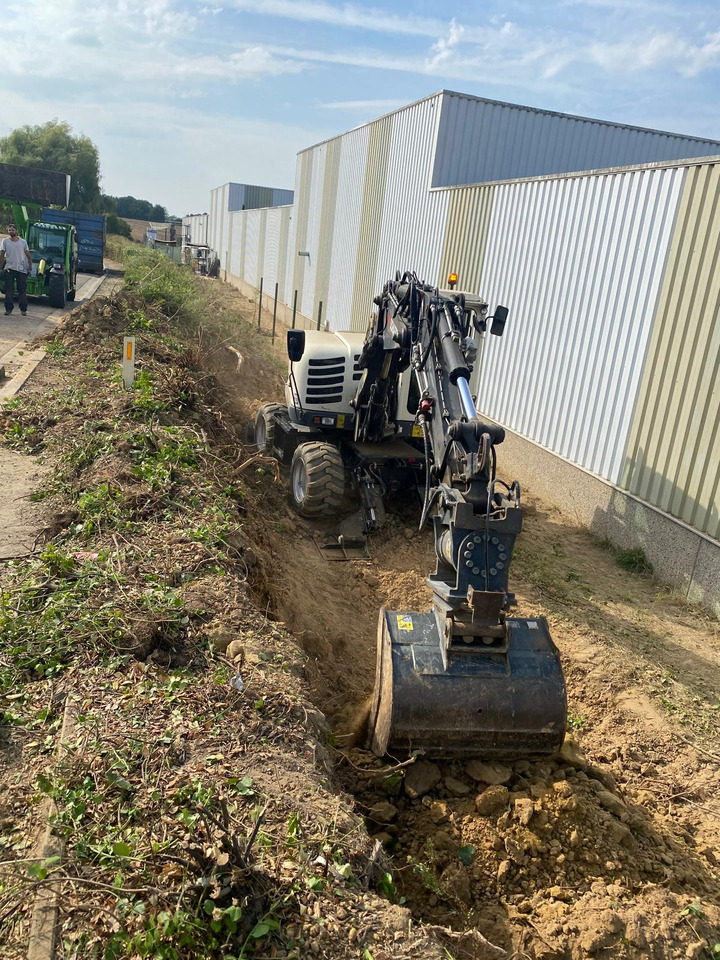 SCHAEFF TW95 - Excavator pe roţi: Foto 3 SCHAEFF TW95 - Excavator pe roţi: Foto 3