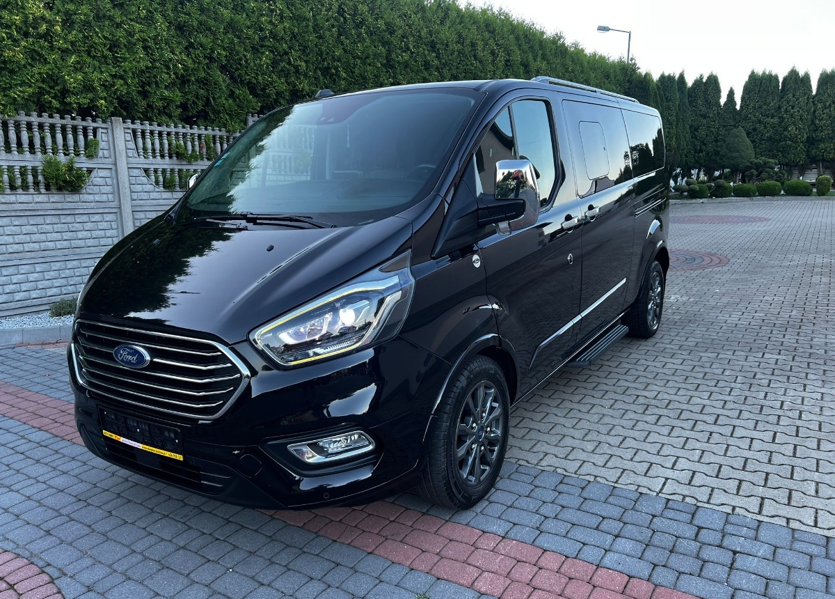 Ford Tourneo Custom Turneo Tytanium X specjalistyczny dla Inwalidów - Microbuz, Transport persoane: Foto 4 Ford Tourneo Custom Turneo Tytanium X specjalistyczny dla Inwalidów - Microbuz, Transport persoane: Foto 4
