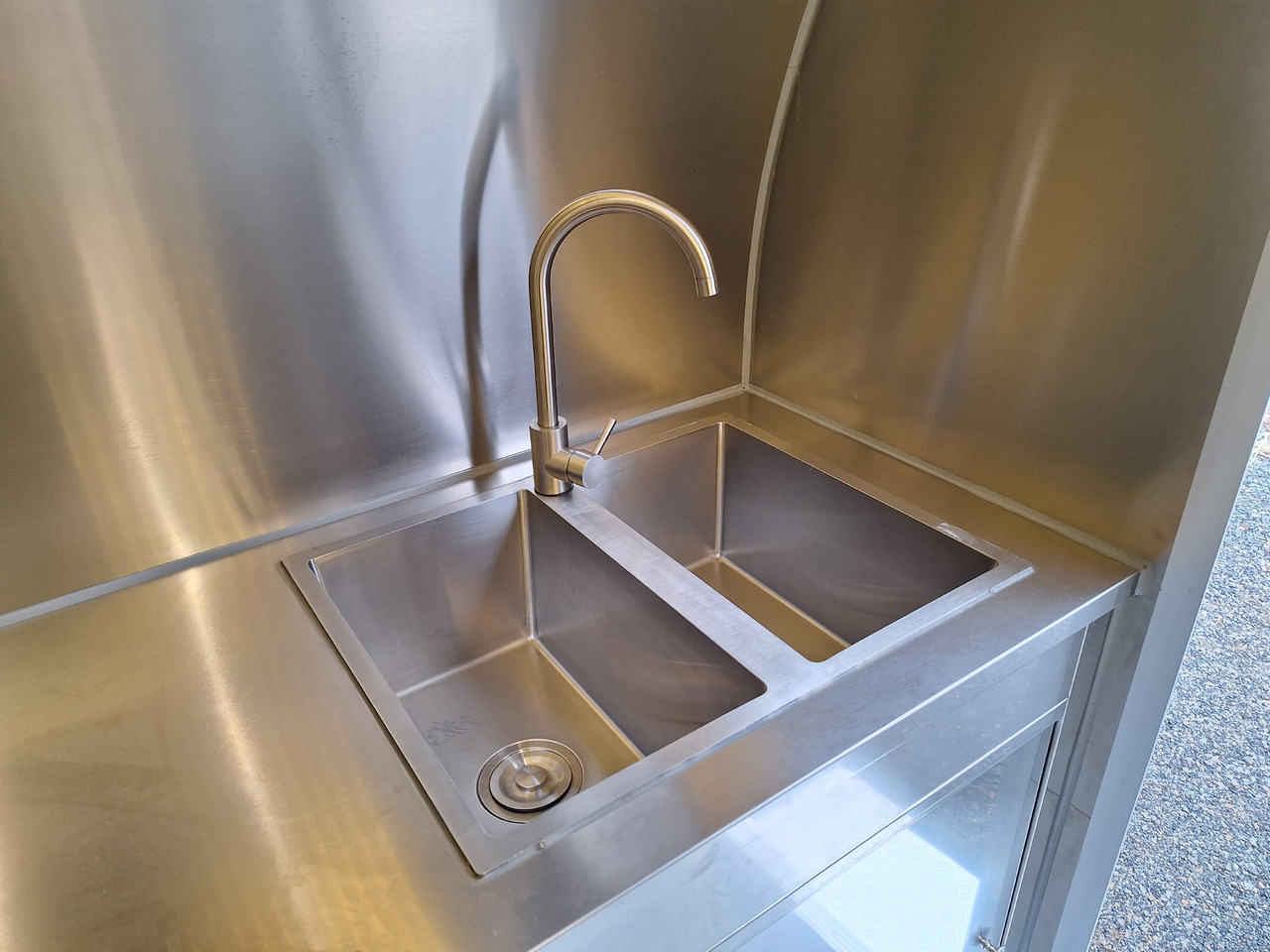 Deli Star EasyGo 280 - EU standards - Rulota comerciala: Foto 3 Deli Star EasyGo 280 - EU standards - Rulota comerciala: Foto 3