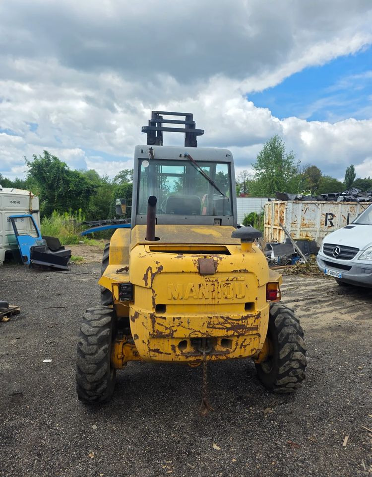 Manitou M26.4 Terenowy 4x4 5,5m - Stivuitor de teren dificil: Foto 4 Manitou M26.4 Terenowy 4x4 5,5m - Stivuitor de teren dificil: Foto 4