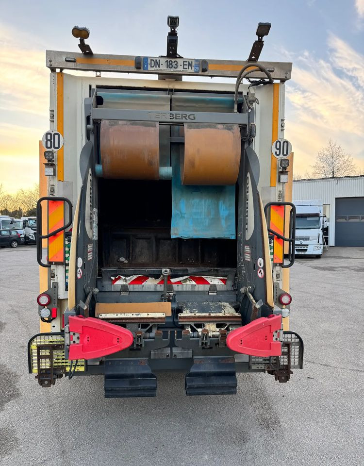 Scania P360 - Autogunoiere: Foto 4 Scania P360 - Autogunoiere: Foto 4