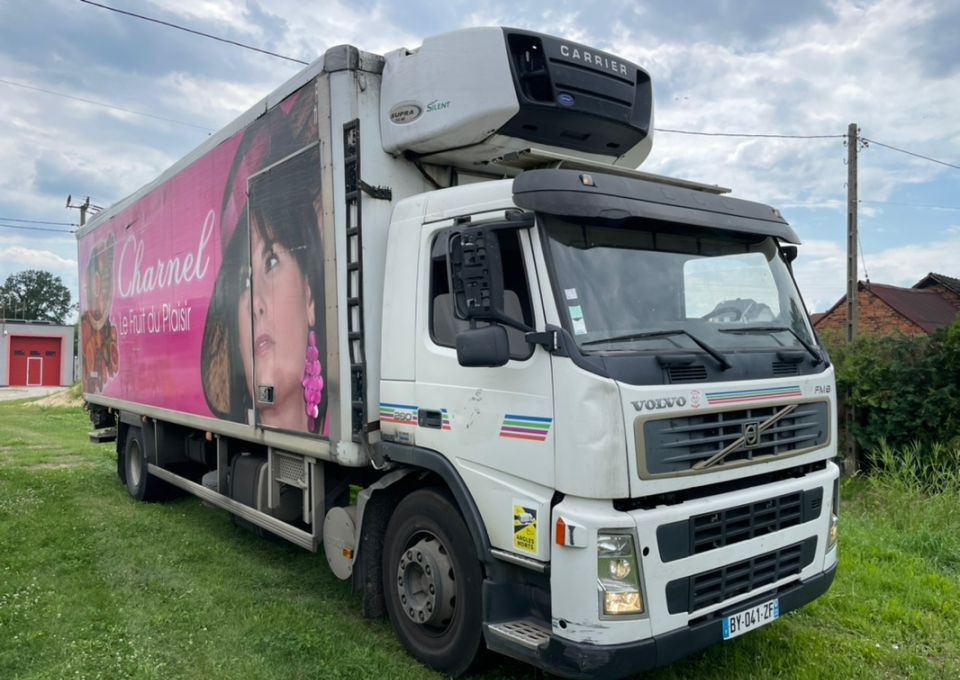 Volvo FM 9 260 - Camion frigider: Foto 1 Volvo FM 9 260 - Camion frigider: Foto 1