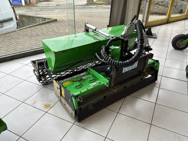 R2 MTZ-135 - Utilaje constructii: Foto 4 R2 MTZ-135 - Utilaje constructii: Foto 4