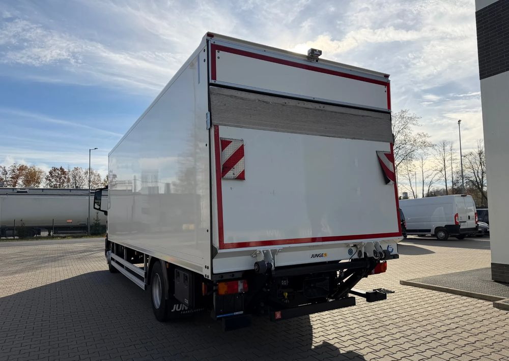 MAN TGM 15.250 - Camion furgon: Foto 5 MAN TGM 15.250 - Camion furgon: Foto 5