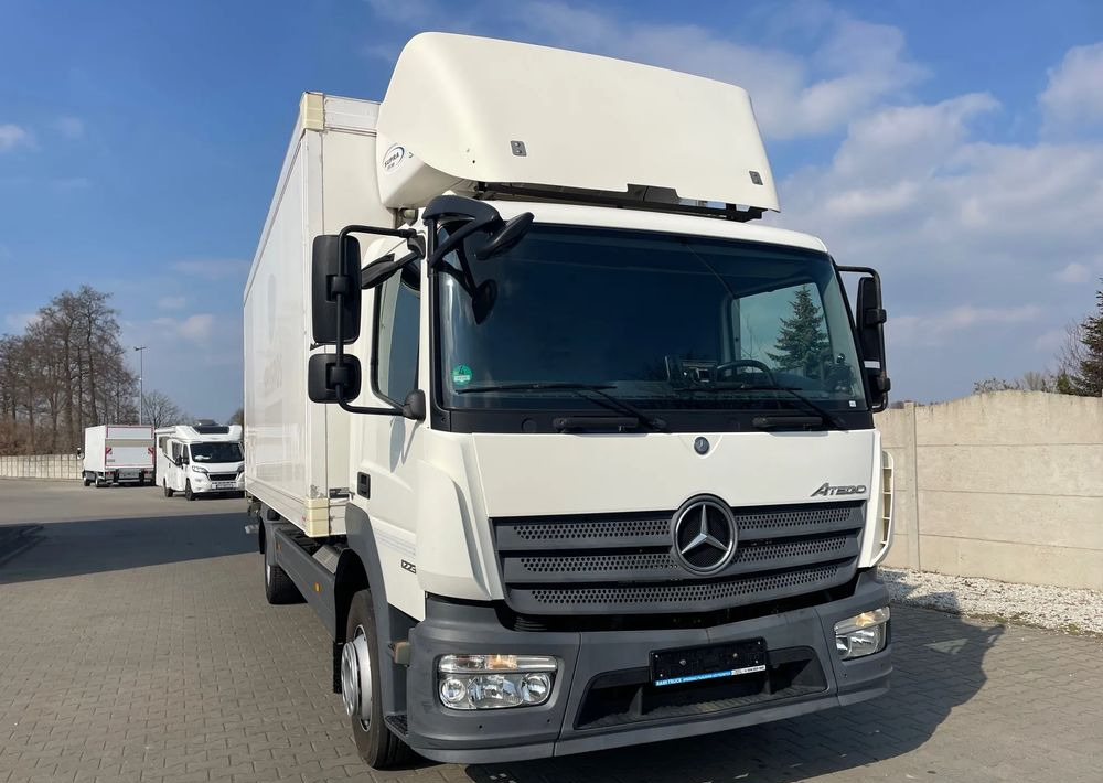 Mercedes-Benz ATEGO 1223/ CHŁODNIA/ 15 PALET - Camion frigider: Foto 3 Mercedes-Benz ATEGO 1223/ CHŁODNIA/ 15 PALET - Camion frigider: Foto 3