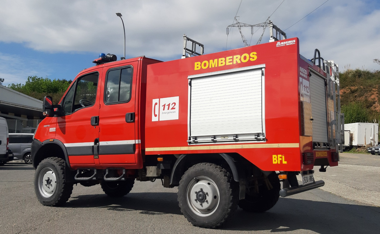 IVECO MAGIRUS DAILY 55S17W 4X4 - Autospeciala de stins incendii: Foto 3 IVECO MAGIRUS DAILY 55S17W 4X4 - Autospeciala de stins incendii: Foto 3