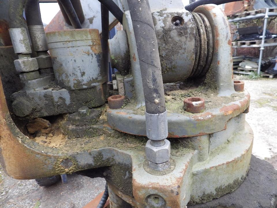 Liebherr GM8 GM10 Greifer 600 mm SB mit SW48 Adapter - Cupa graifer pentru Utilaje constructii: Foto 2 Liebherr GM8 GM10 Greifer 600 mm SB mit SW48 Adapter - Cupa graifer pentru Utilaje constructii: Foto 2