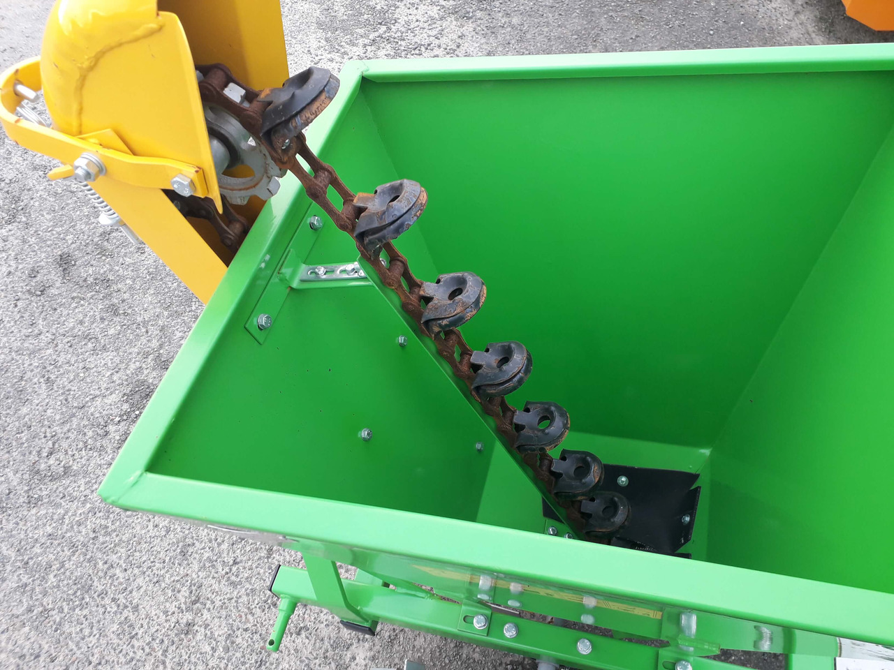 BOMET Planteuse à Pommes de Terre 1 rang GEMINI - Maşină de plantat cartofi: Foto 2 BOMET Planteuse à Pommes de Terre 1 rang GEMINI - Maşină de plantat cartofi: Foto 2