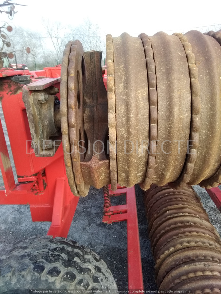 QUIVOGNE ROULEAU CAMBRIDGE R 630 - Compactor agricola: Foto 5 QUIVOGNE ROULEAU CAMBRIDGE R 630 - Compactor agricola: Foto 5
