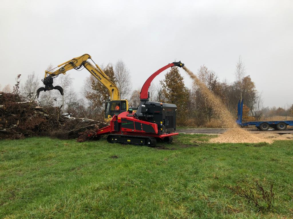 UFKES 942 Chipper - Tocător de lemne: Foto 3 UFKES 942 Chipper - Tocător de lemne: Foto 3