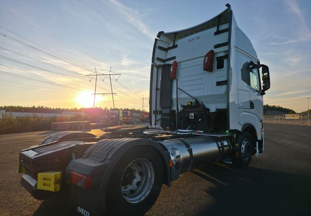 IvecoS-Way 460 4x2 LNG / LBG - Cap tractor: Foto 4 IvecoS-Way 460 4x2 LNG / LBG - Cap tractor: Foto 4