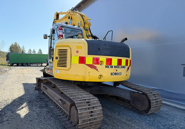 New HollandE235SR - Excavator pe şenile: Foto 3 New HollandE235SR - Excavator pe şenile: Foto 3