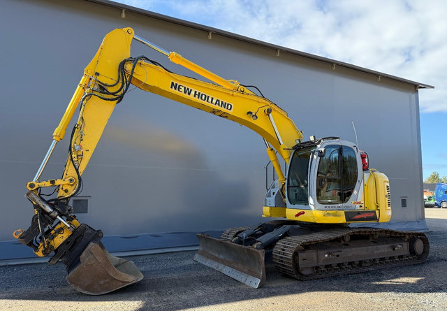 New HollandE235SR - Excavator pe şenile: Foto 1 New HollandE235SR - Excavator pe şenile: Foto 1