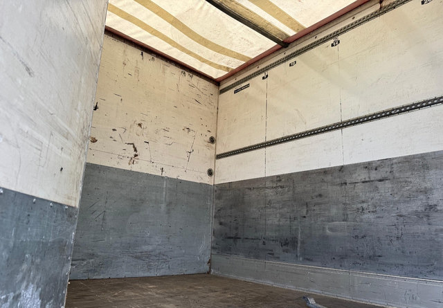 VolvoFH13 500 6x2 în leasing VolvoFH13 500 6x2: Foto 15 VolvoFH13 500 6x2 în leasing VolvoFH13 500 6x2: Foto 15