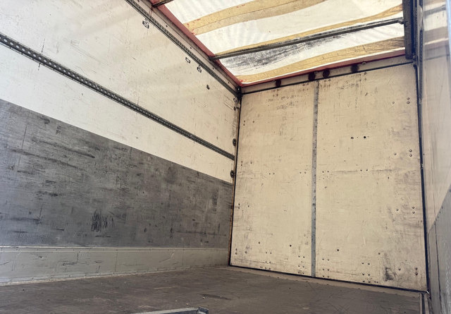 VolvoFH13 500 6x2 în leasing VolvoFH13 500 6x2: Foto 16 VolvoFH13 500 6x2 în leasing VolvoFH13 500 6x2: Foto 16