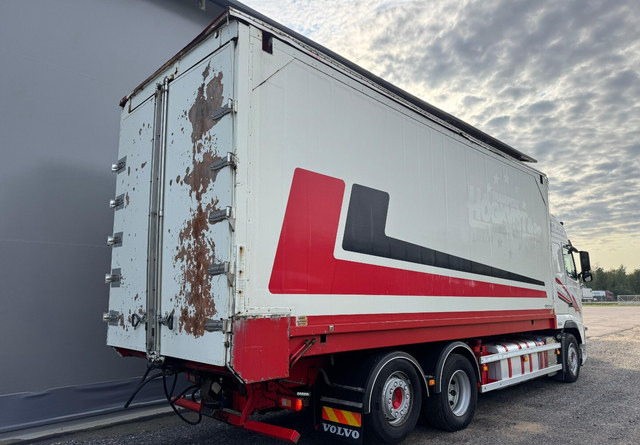 VolvoFH13 500 6x2 Rahtikaappi - Camion furgon: Foto 4 VolvoFH13 500 6x2 Rahtikaappi - Camion furgon: Foto 4