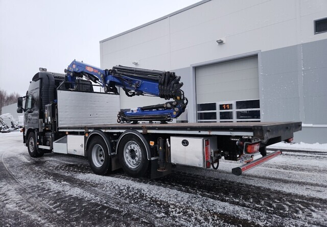 VolvoFM 420 6x2 - Camion platformă, Camion cu macara: Foto 4 VolvoFM 420 6x2 - Camion platformă, Camion cu macara: Foto 4