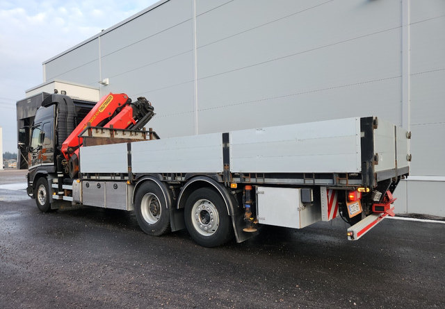 VolvoFMX 6x2 - Camion platformă, Camion cu macara: Foto 3 VolvoFMX 6x2 - Camion platformă, Camion cu macara: Foto 3