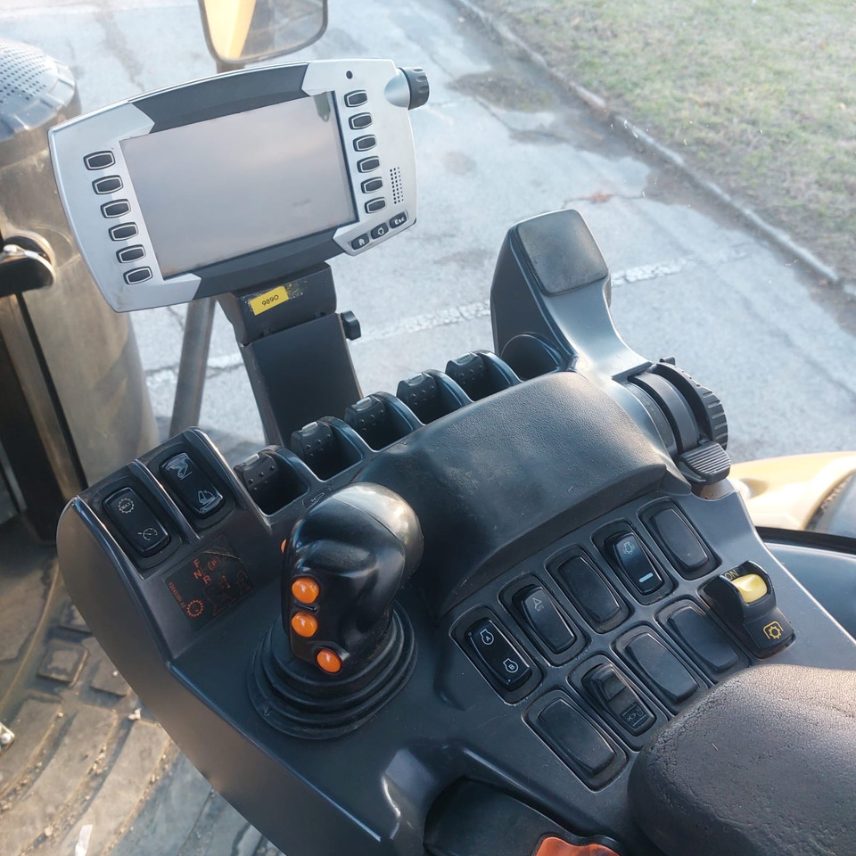 CHALLENGER MT 765E - Tractor agricol: Foto 1 CHALLENGER MT 765E - Tractor agricol: Foto 1