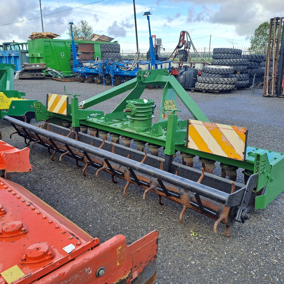 ERPICE ROTANTE MORENI SERIE MA MODELLO 3500 - Grapă rotativă: Foto 3 ERPICE ROTANTE MORENI SERIE MA MODELLO 3500 - Grapă rotativă: Foto 3