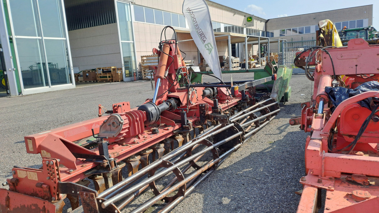 ERPICE ROTANTE RULLO GABBIA FERABOLI DUPLO T600 - Grapă rotativă: Foto 3 ERPICE ROTANTE RULLO GABBIA FERABOLI DUPLO T600 - Grapă rotativă: Foto 3