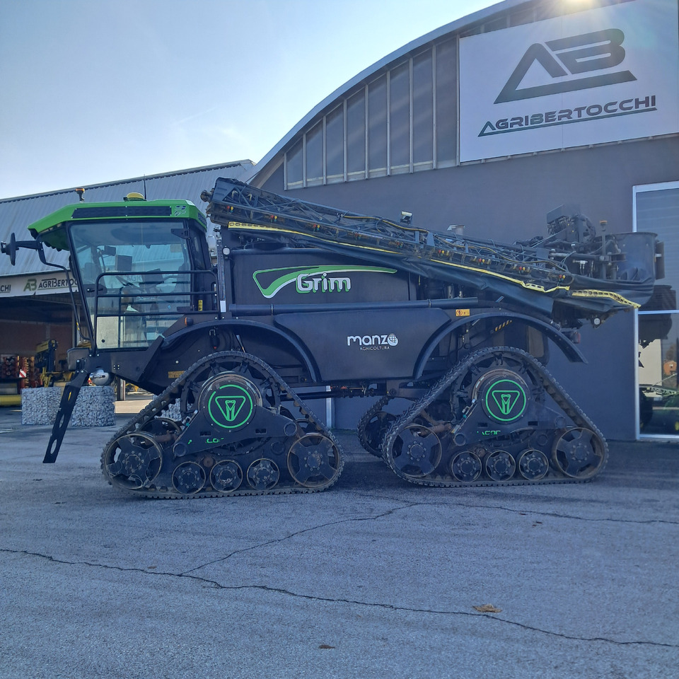 GRIM SERIE 9 - Mașină de erbicidat autopropulsata: Foto 2 GRIM SERIE 9 - Mașină de erbicidat autopropulsata: Foto 2