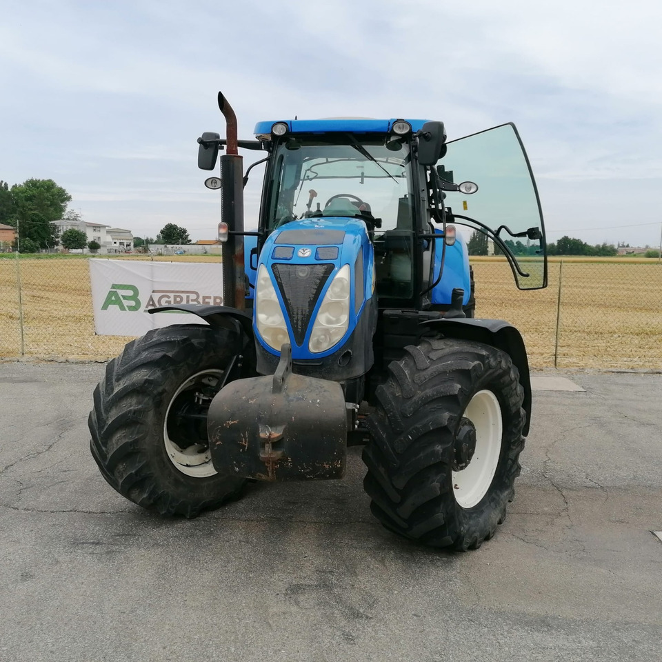 NEW HOLLAND T6090 - Tractor agricol: Foto 1 NEW HOLLAND T6090 - Tractor agricol: Foto 1