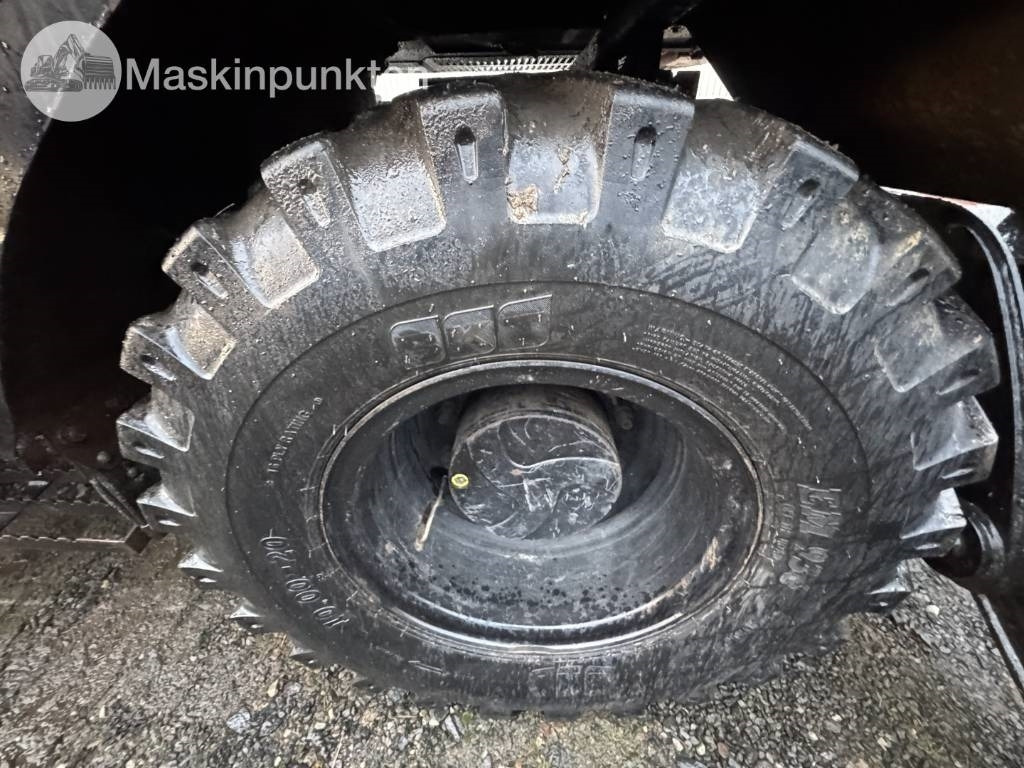 Excavator pe roţi Hitachi ZX 140 W-3 Med vagn och redskap!: Foto 12 Excavator pe roţi Hitachi ZX 140 W-3 Med vagn och redskap!: Foto 12