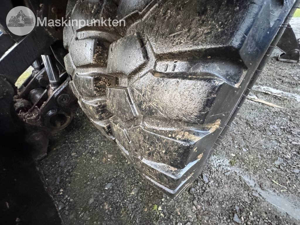 Hitachi ZX 140 W-3 Med vagn och redskap! - Excavator pe roţi: Foto 5 Hitachi ZX 140 W-3 Med vagn och redskap! - Excavator pe roţi: Foto 5