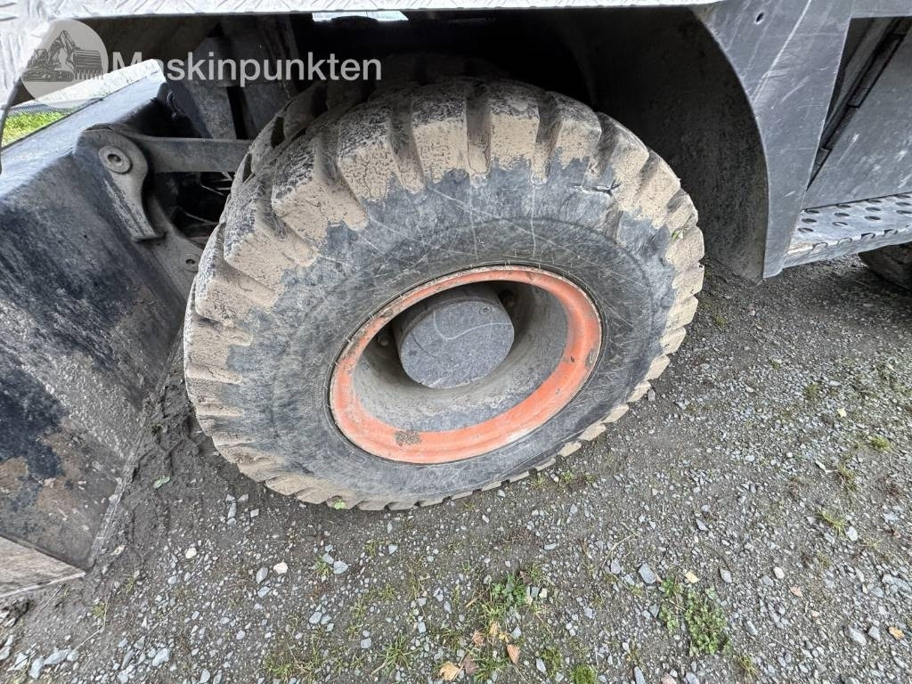 Hitachi ZX 140 W-3  în leasing Hitachi ZX 140 W-3: Foto 16