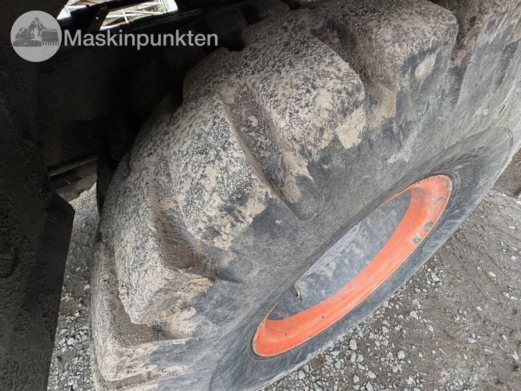 Hitachi ZX 140 W-3  în leasing Hitachi ZX 140 W-3: Foto 10