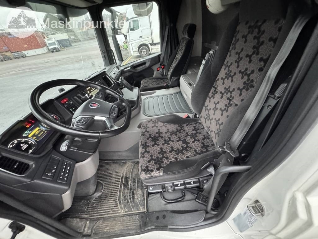 Camion furgon Scania P 250: Foto 24 Camion furgon Scania P 250: Foto 24