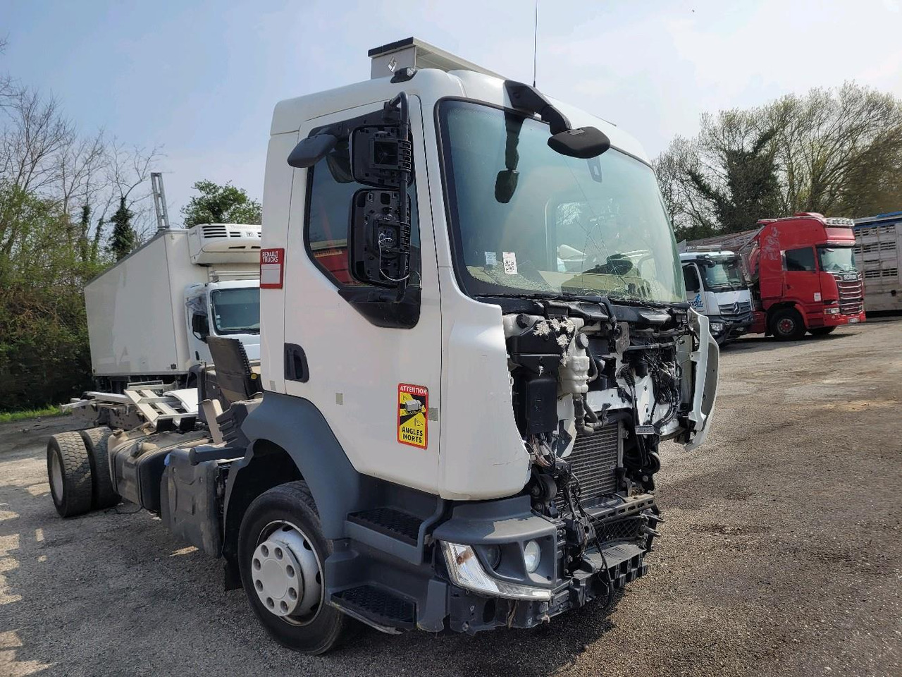 RENAULT D12 - Camion şasiu: Foto 1 RENAULT D12 - Camion şasiu: Foto 1