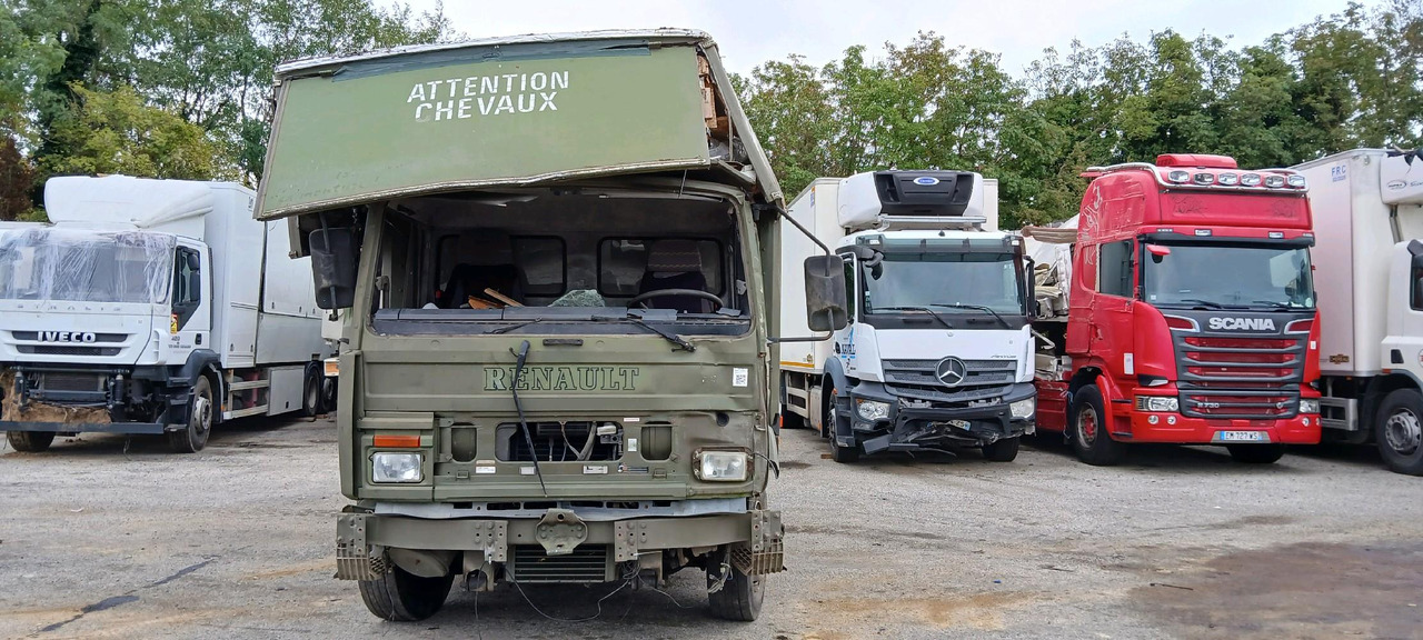 RENAULT M180 PORTEUR BETAILLERE - Camion transport cai: Foto 2 RENAULT M180 PORTEUR BETAILLERE - Camion transport cai: Foto 2
