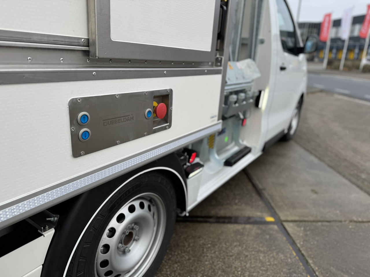 Citroen E-Jumpy veegvuil zijbelader seitenlader mullfahrzeug - Autoutilitară basculantă, Autoutilitară electrică: Foto 5 Citroen E-Jumpy veegvuil zijbelader seitenlader mullfahrzeug - Autoutilitară basculantă, Autoutilitară electrică: Foto 5