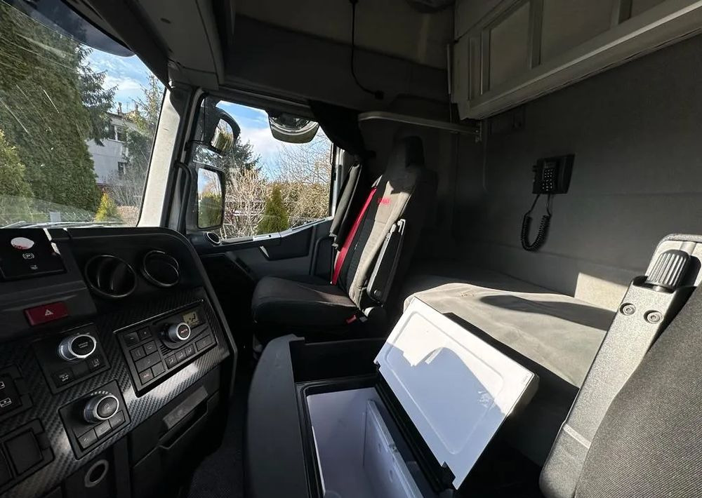 Renault T 520 HIGH - Cap tractor: Foto 4 Renault T 520 HIGH - Cap tractor: Foto 4