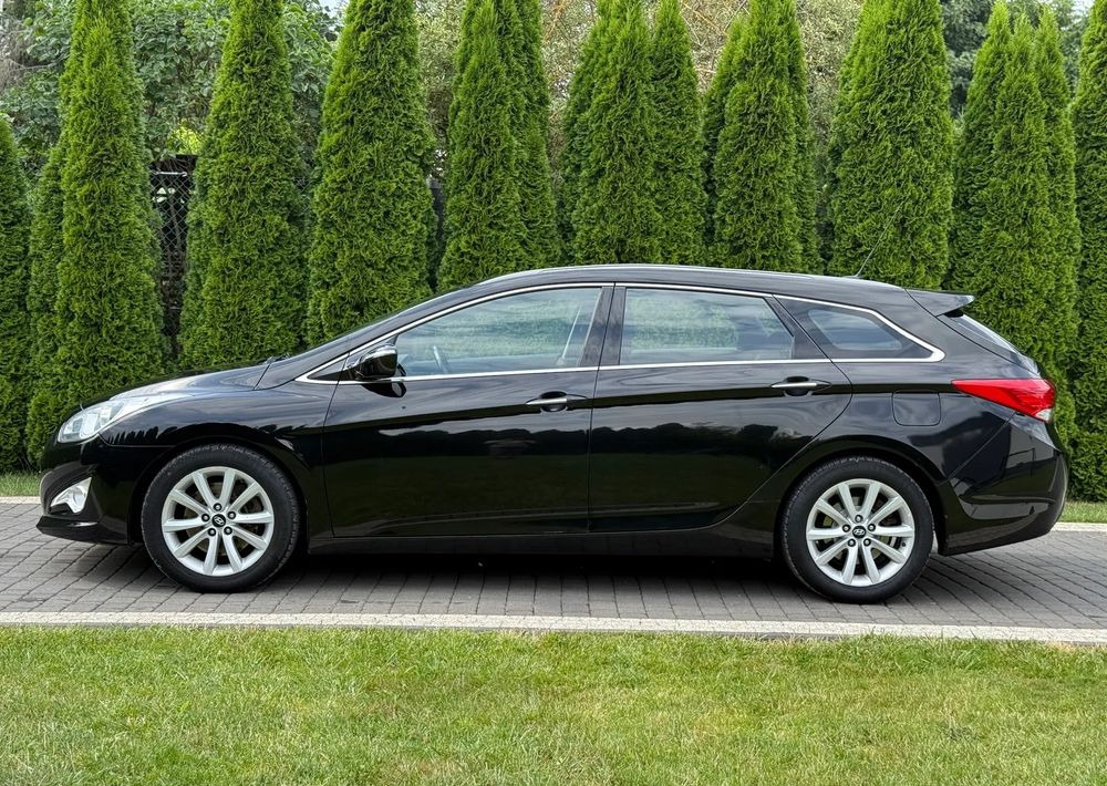 Hyundai i40 1.7 CRDi Comfort - Mașină break: Foto 4 Hyundai i40 1.7 CRDi Comfort - Mașină break: Foto 4