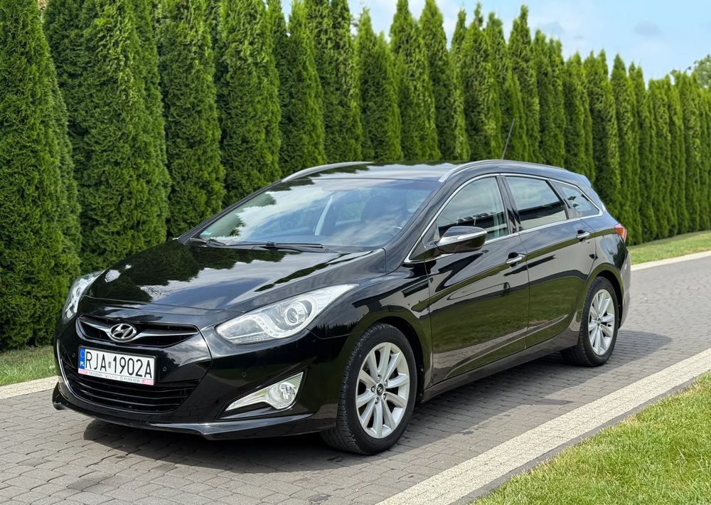 Hyundai i40 1.7 CRDi Comfort - Mașină break: Foto 1 Hyundai i40 1.7 CRDi Comfort - Mașină break: Foto 1