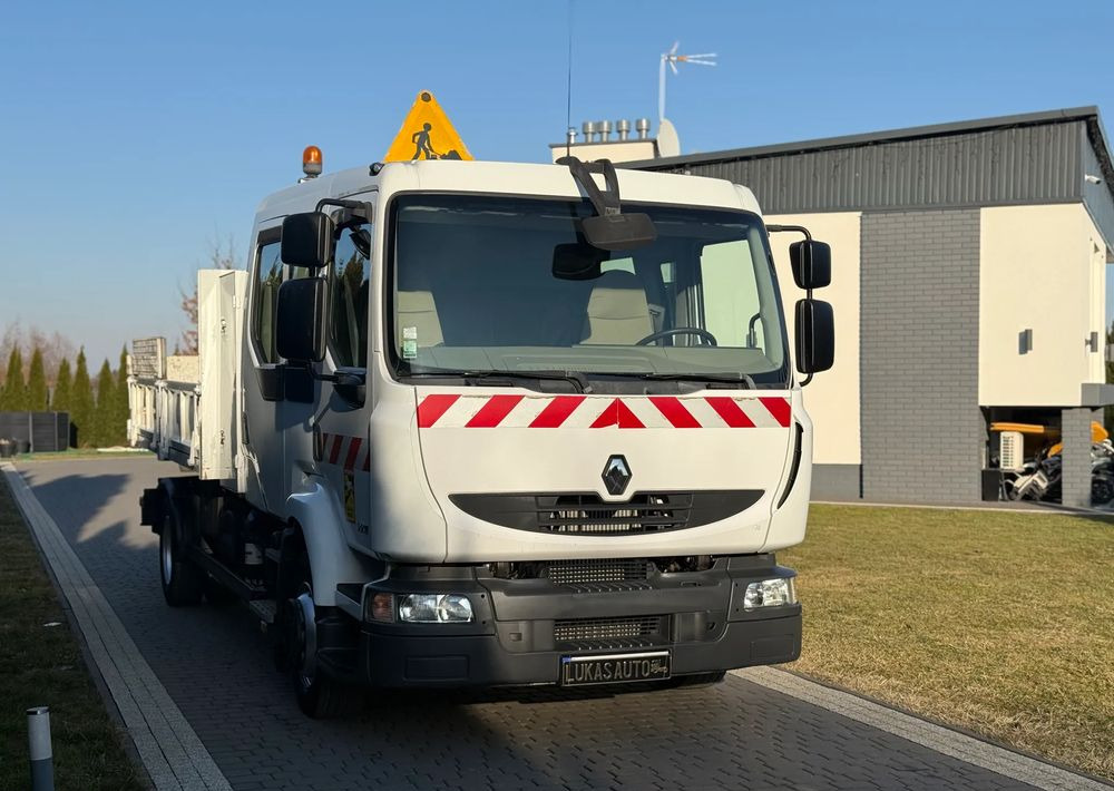 Renault MIDLUM 220 12 T WYWROTKA 6 MIEJSC - Camion basculantă: Foto 4 Renault MIDLUM 220 12 T WYWROTKA 6 MIEJSC - Camion basculantă: Foto 4