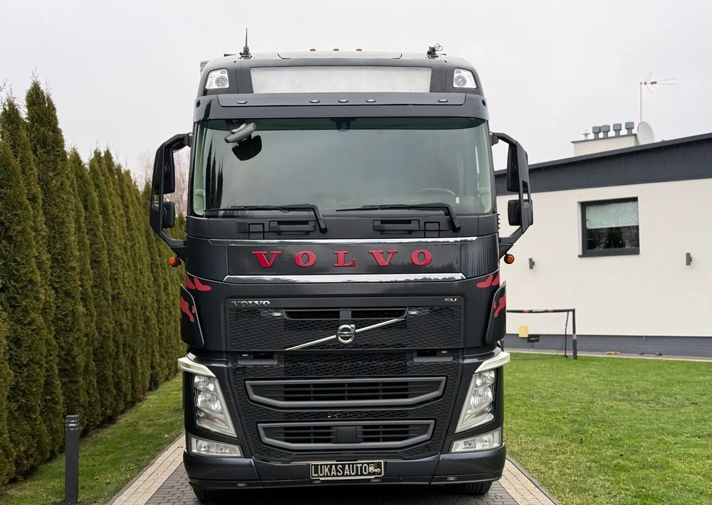 Volvo FH 500 6X2 CHEREAU THERMO KING UT1200 - Camion frigider: Foto 2 Volvo FH 500 6X2 CHEREAU THERMO KING UT1200 - Camion frigider: Foto 2