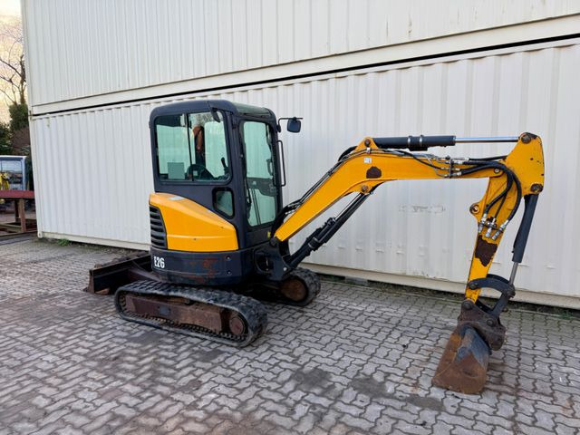 Bobcat E26 / 2016 BJ / 3 x Löffel / 3.905 H - Mini excavator: Foto 4 Bobcat E26 / 2016 BJ / 3 x Löffel / 3.905 H - Mini excavator: Foto 4
