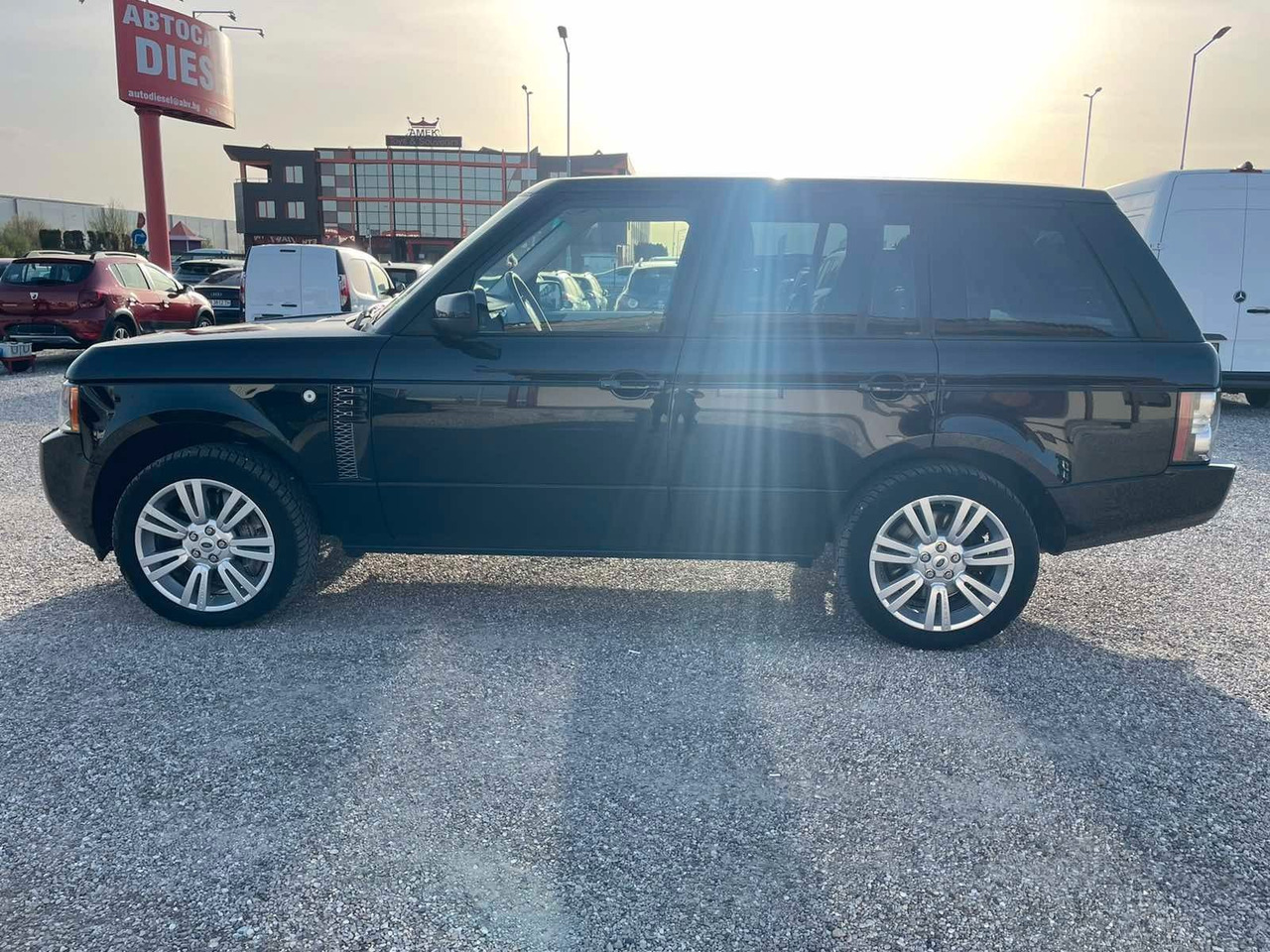 Land Rover Range Rover Vogue 4.4 TDV8 - SUV: Foto 4 Land Rover Range Rover Vogue 4.4 TDV8 - SUV: Foto 4