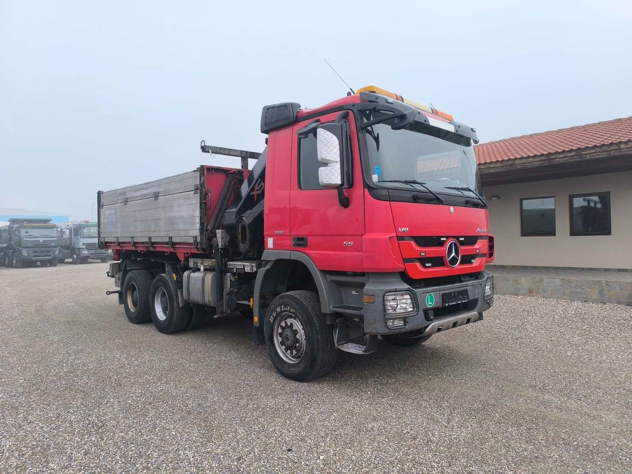 Mercedes-Benz ACTROS 3355 V8 6X6 HIAB 211 EP-5 HIPRO - Camion basculantă, Camion cu macara: Foto 1 Mercedes-Benz ACTROS 3355 V8 6X6 HIAB 211 EP-5 HIPRO - Camion basculantă, Camion cu macara: Foto 1
