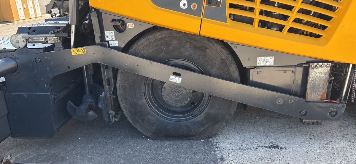 BOMAG IT BF 600 P-2 S500 Stage IV/Tier 4f - Finisor de asfalt: Foto 3 BOMAG IT BF 600 P-2 S500 Stage IV/Tier 4f - Finisor de asfalt: Foto 3