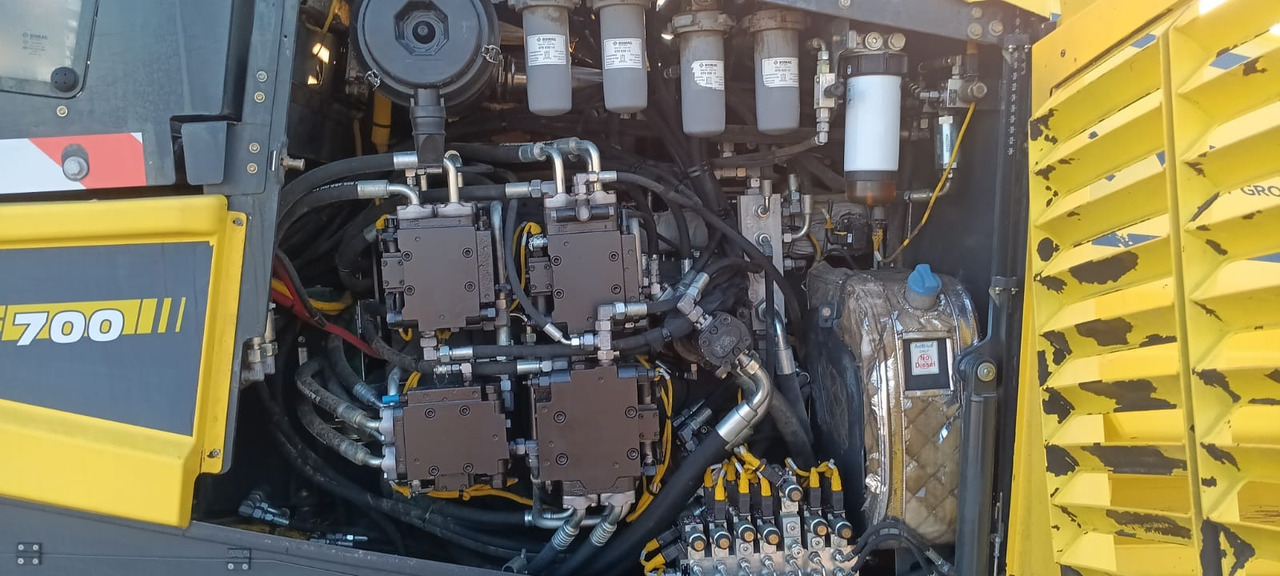 BOMAG IT BF 700 C-2 S500 Stage IV/Tier 4f - Finisor de asfalt: Foto 3 BOMAG IT BF 700 C-2 S500 Stage IV/Tier 4f - Finisor de asfalt: Foto 3