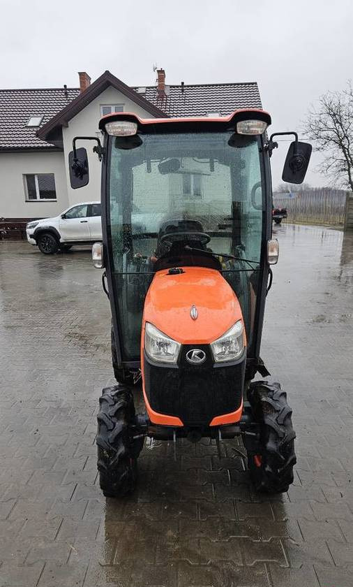 Ciągnik Kubota B2650 4x4 klima 26 KM hydrostat - Tractor agricol: Foto 3 Ciągnik Kubota B2650 4x4 klima 26 KM hydrostat - Tractor agricol: Foto 3
