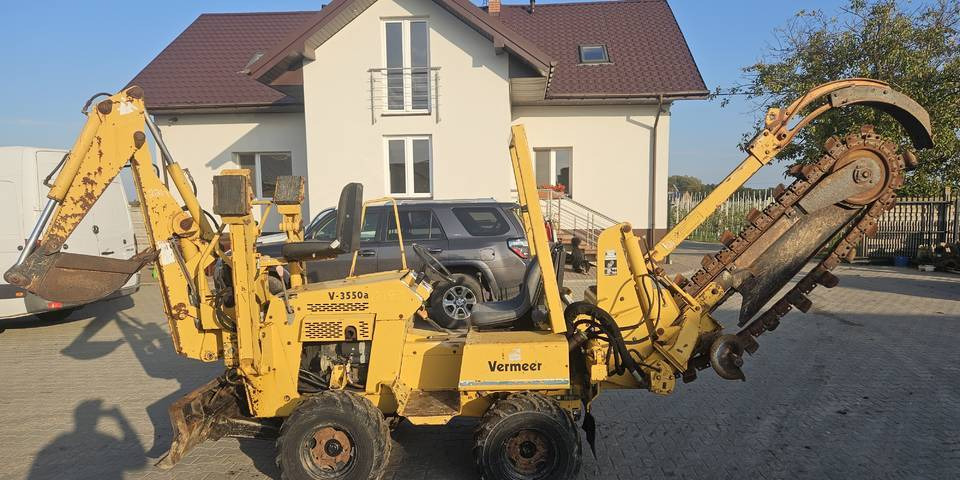 Koparka łańcuchowa Vermeer V3550 przesuw ramie kopiące pług - Săpător de şanţuri: Foto 1 Koparka łańcuchowa Vermeer V3550 przesuw ramie kopiące pług - Săpător de şanţuri: Foto 1