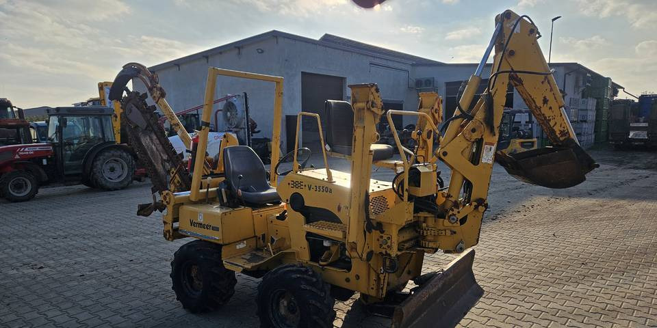 Koparka łańcuchowa Vermeer V3550 przesuw ramie kopiące pług - Săpător de şanţuri: Foto 4 Koparka łańcuchowa Vermeer V3550 przesuw ramie kopiące pług - Săpător de şanţuri: Foto 4